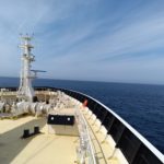 De Saint-Nazaire à Saint-Pierre, jour 5 :  quand, à la moitié de la traversée, elle vire de bord.